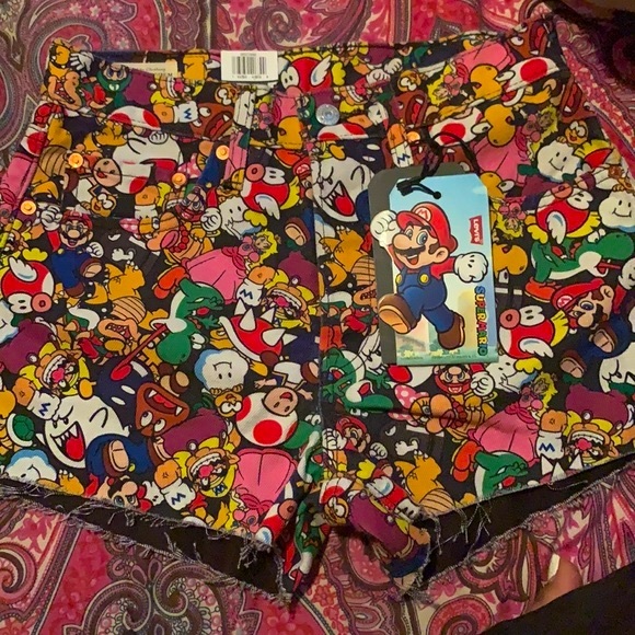 Levi’s Rare Super Mario High Rise Shorts Size 26 - Picture 5 of 5
